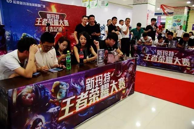 什么是“桥牌”里的信息传递？解析为何它能成为顶级精英的智力游戏。（解密桥牌的信息传递：它为何成为顶尖精英的智力游戏）