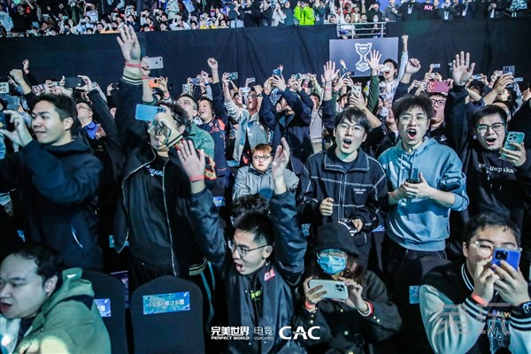 Falcons 和 G2 在 IEM Cologne 2025 的首场比赛中获胜