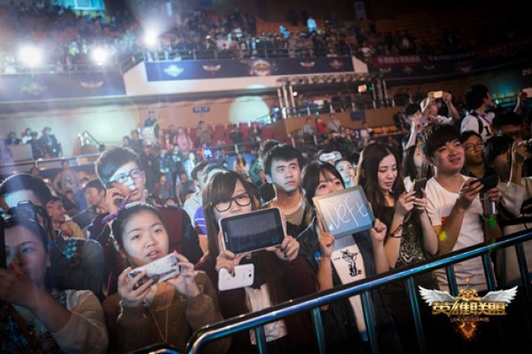 炸金花中期怎么判断（如何判断炸金花的中期局势）