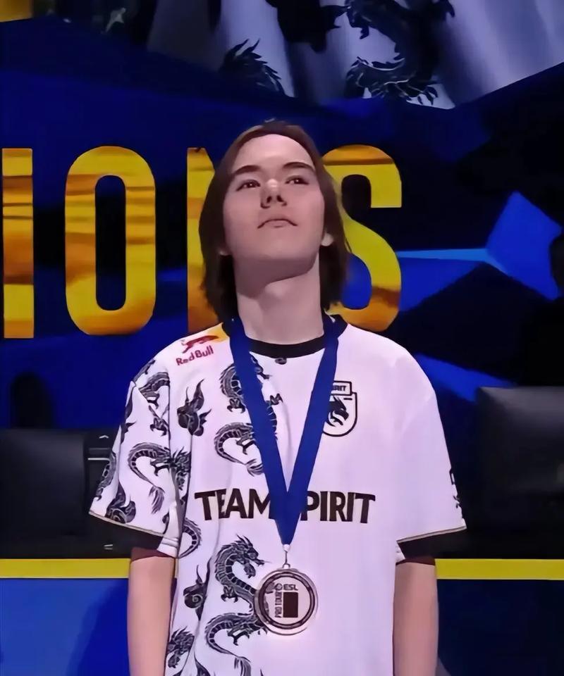 斗地主里哪些局不该拼（斗地主中哪些局面不宜硬拼）